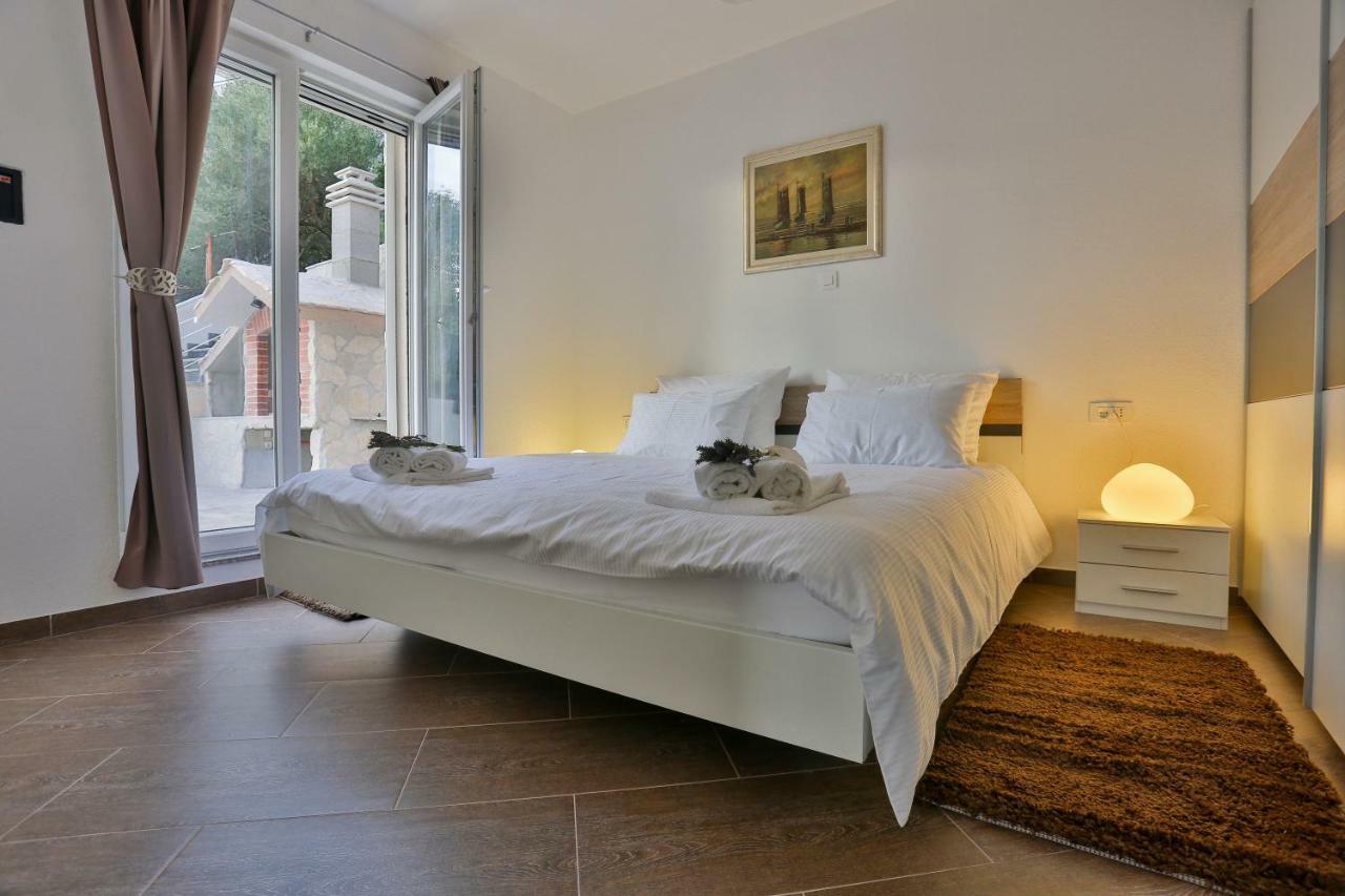 Villa Poletto Omis Bagian luar foto