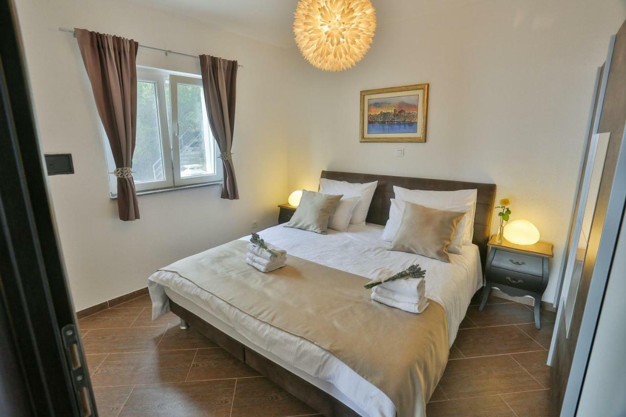 Villa Poletto Omis Bagian luar foto